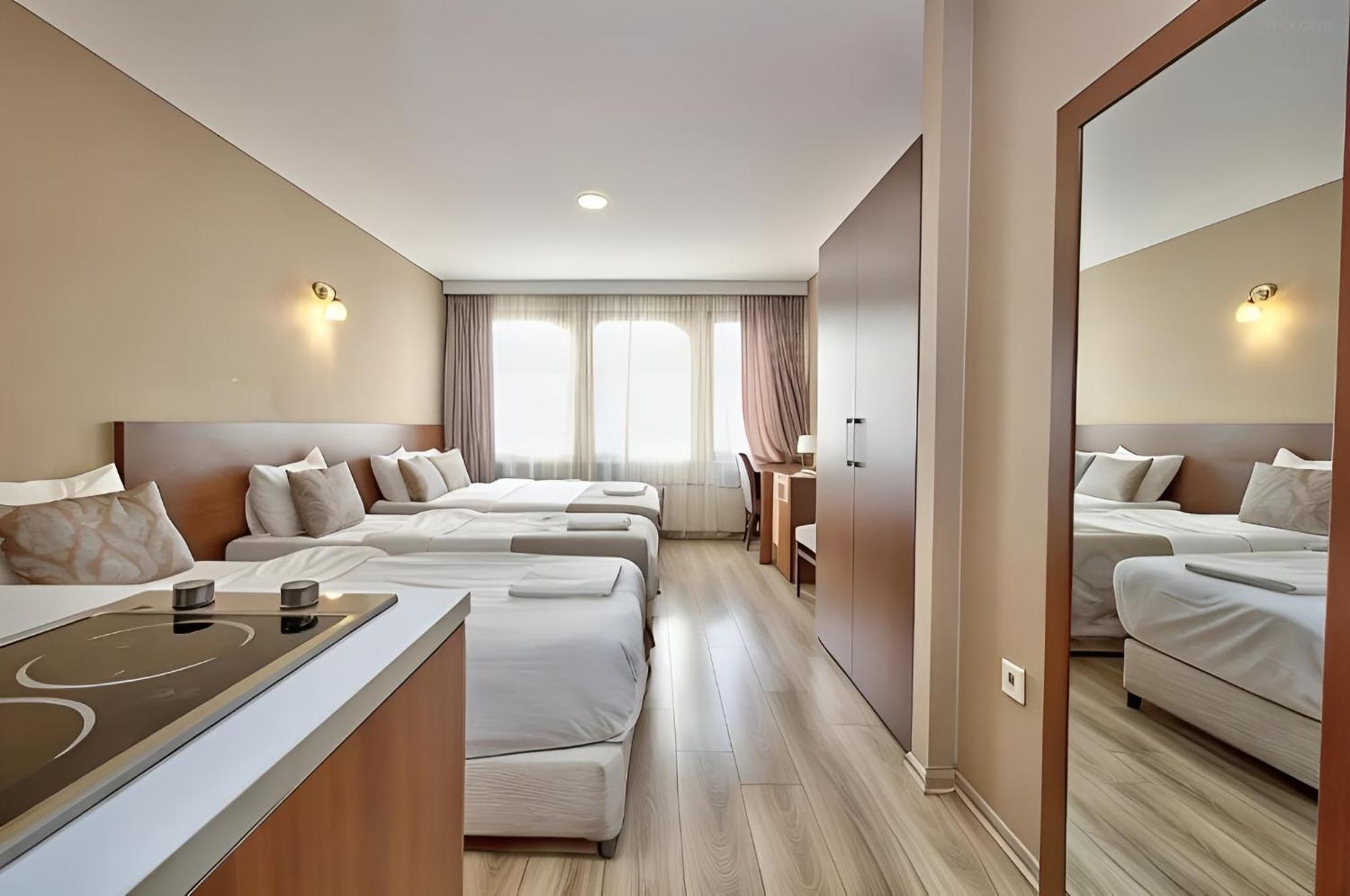 Wide Suites Taksim Istanbul Bagian luar foto