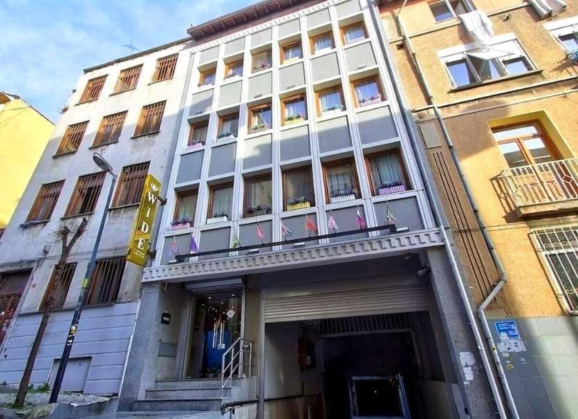 Wide Suites Taksim Istanbul Bagian luar foto