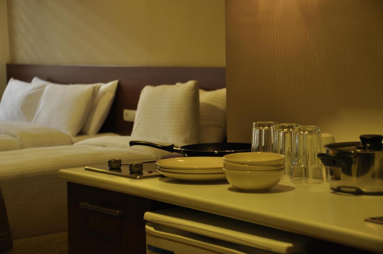 Wide Suites Taksim Istanbul Bagian luar foto